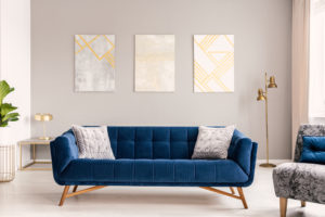What Color Walls Go With A Blue Sofa? - Four Centuries